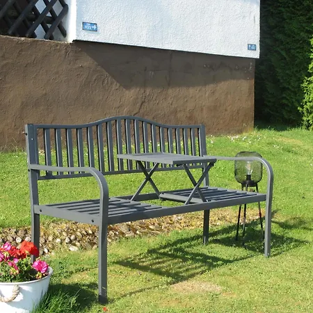 ゲストハウス Talblick 2*